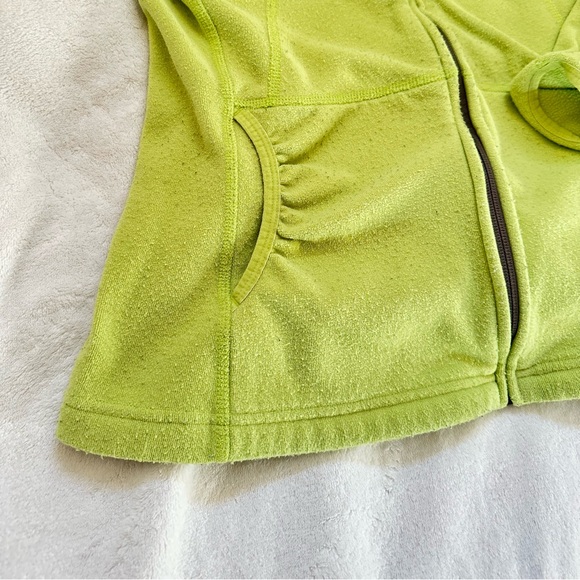 The North Face Women's Lime / Yellow Green Fleece Hoodie / Jacket - Picture 5 of 6